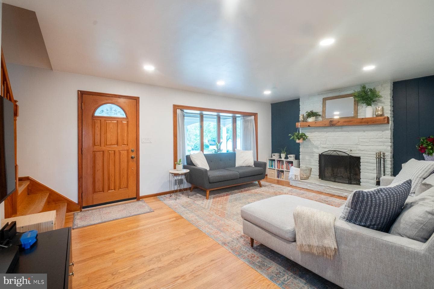 6303 Homewood photo 6