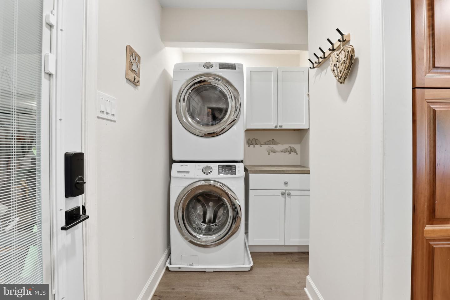 1718 Westminster Way photo 21