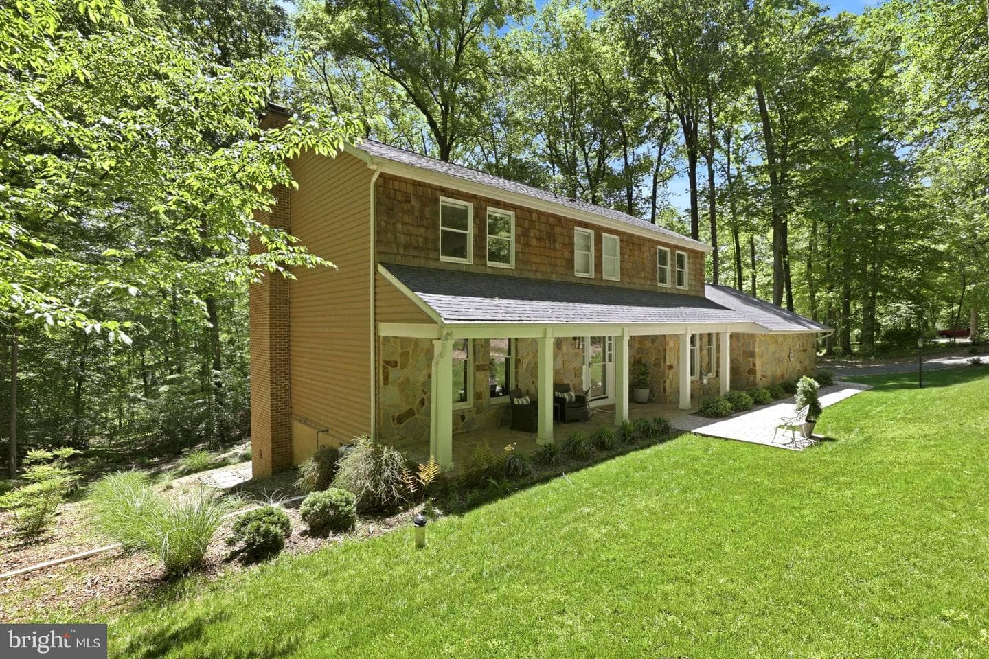 1718 Westminster Way photo 3