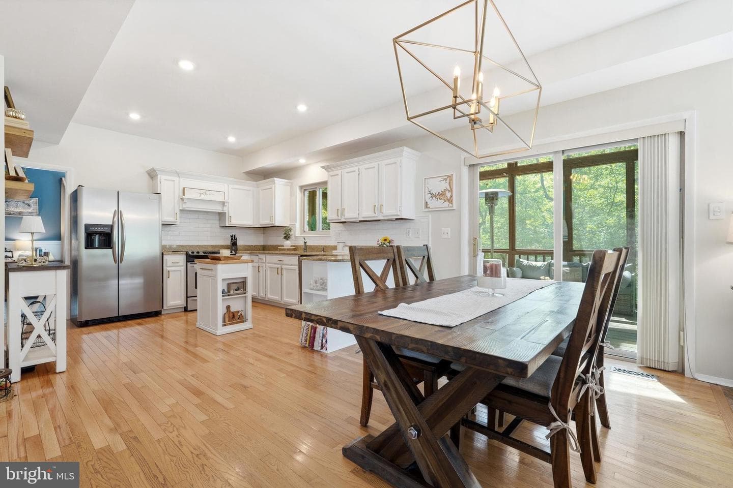 279 Capote Court W photo 12