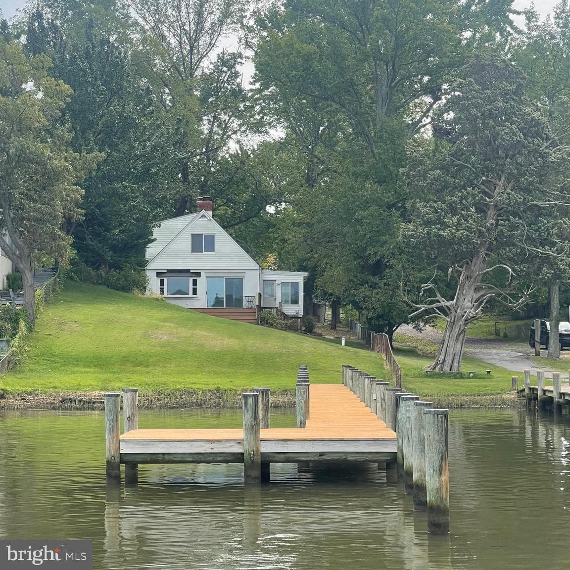 3904 Dogwood Trail, Edgewater
