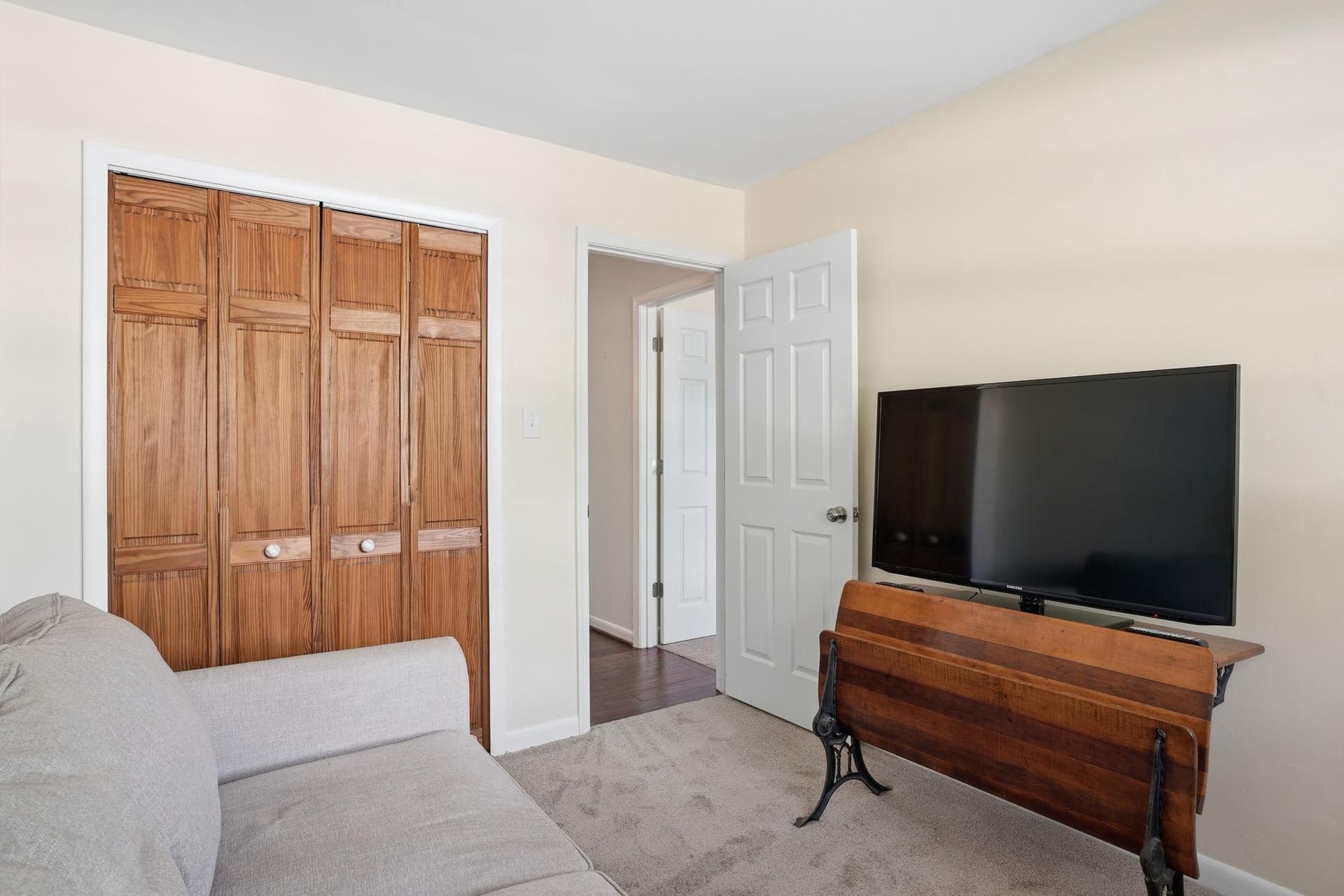 1196 Green Holly Drive photo 24