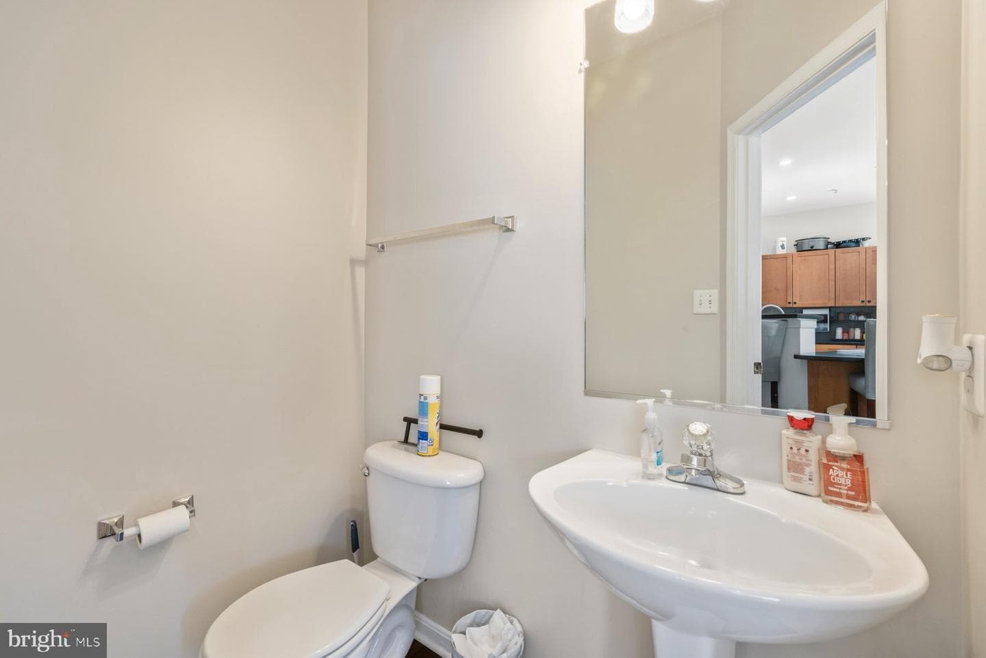 2711 Thornbrook Court photo 24
