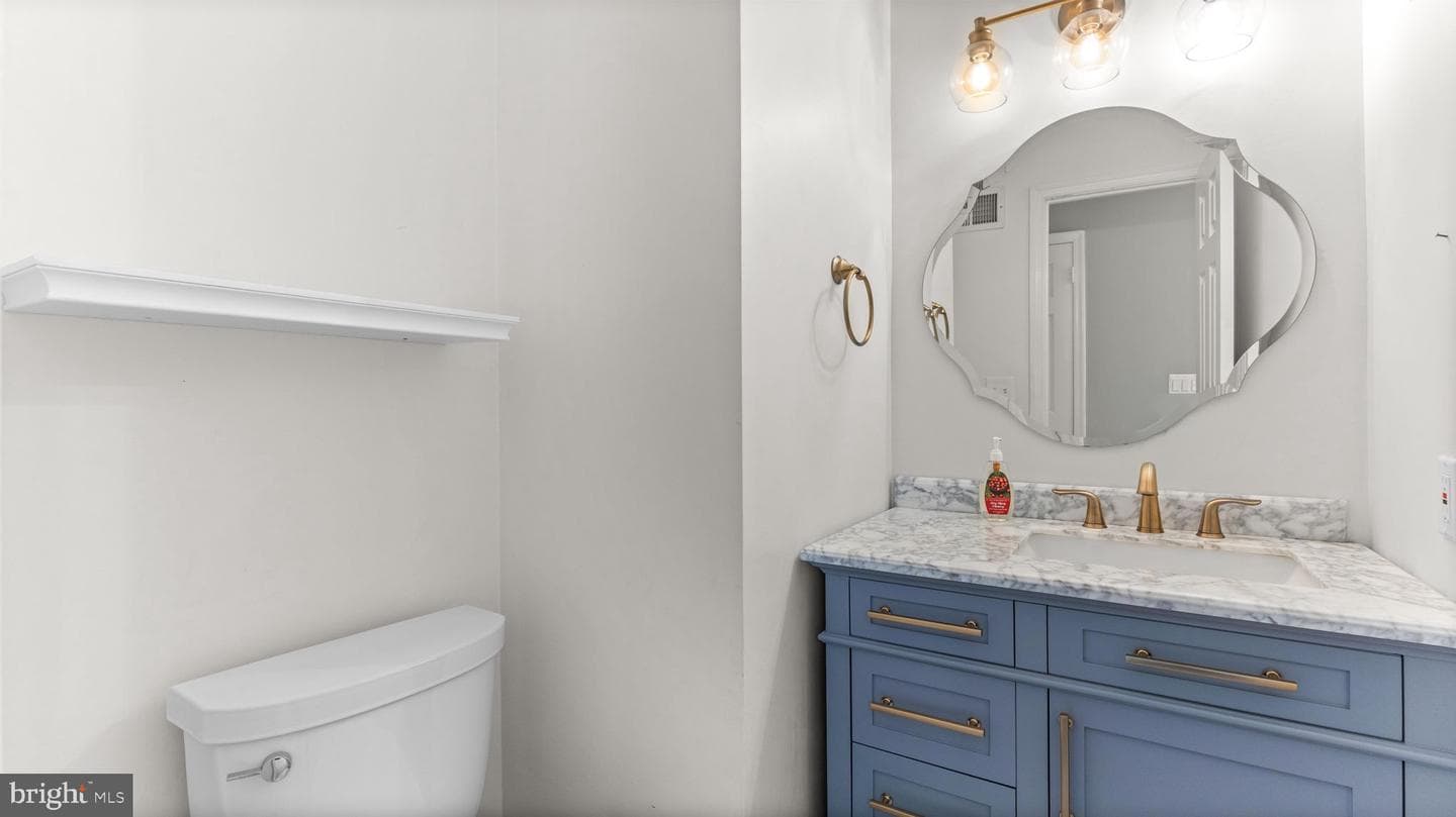 1728 Mayfair Place photo 23