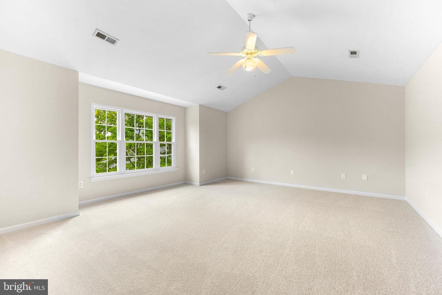 707 Buoy Court photo 36
