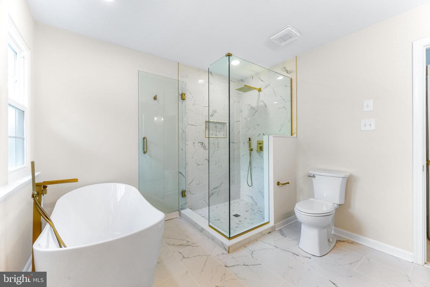 707 Buoy Court photo 40