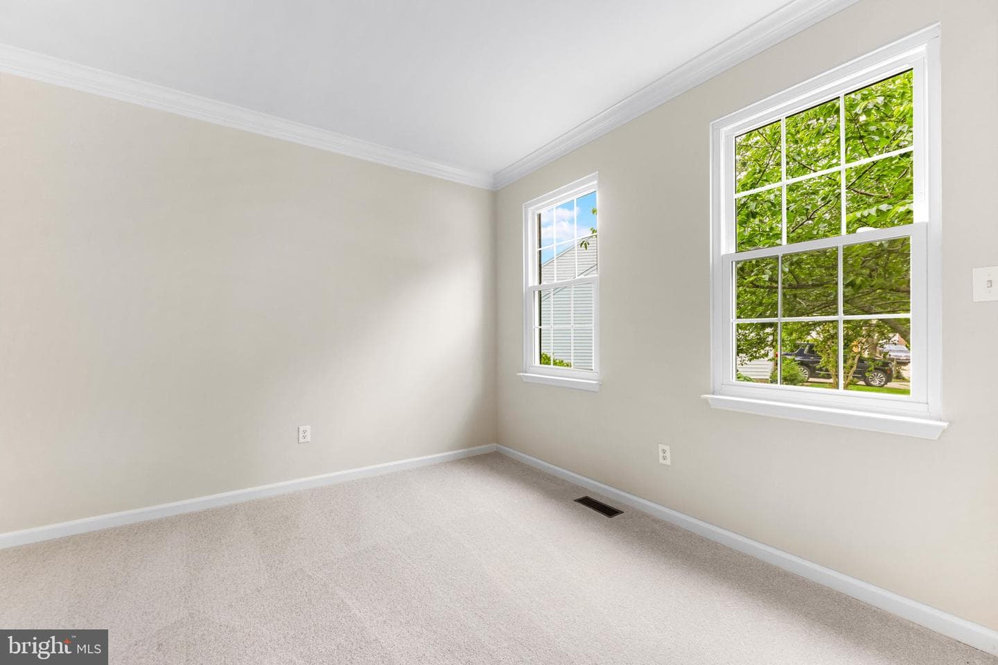 707 Buoy Court photo 8