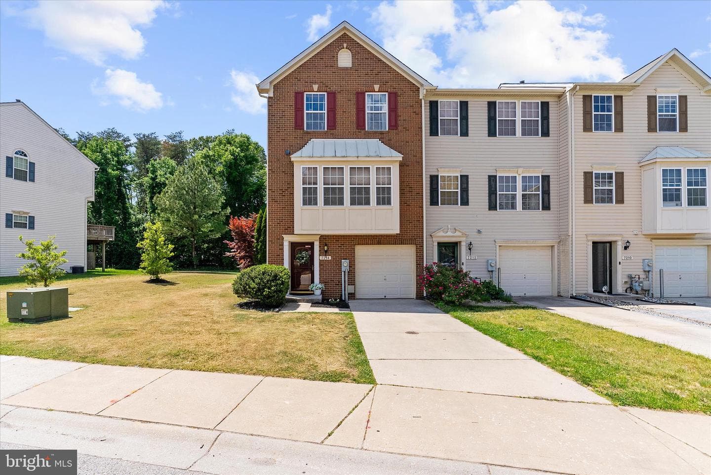 7214 Mockingbird Circle photo 4