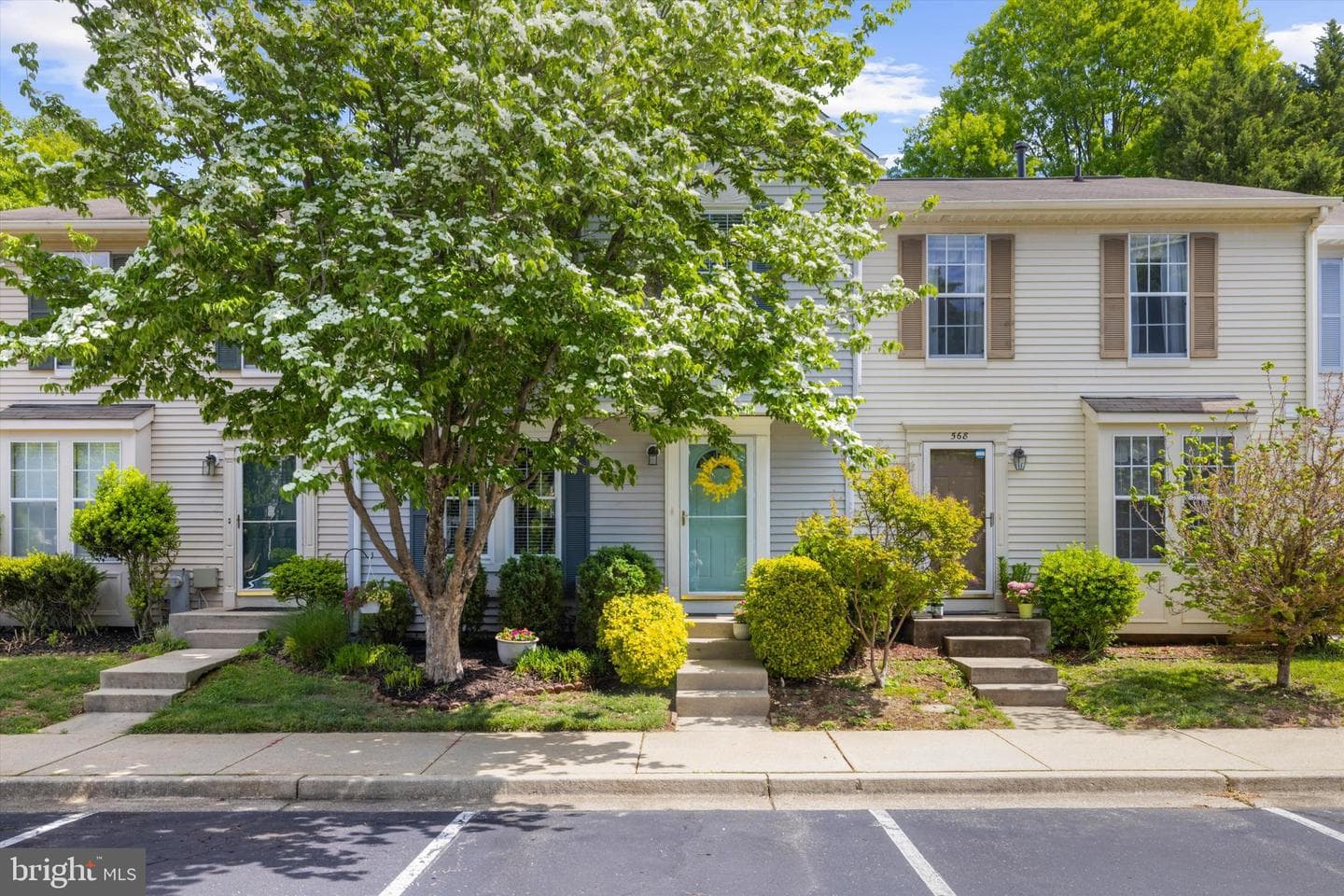 566 Quaker Ridge Court #116 photo 35