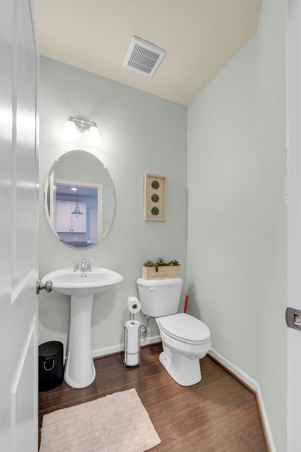 7639 Lyndon Court photo 16