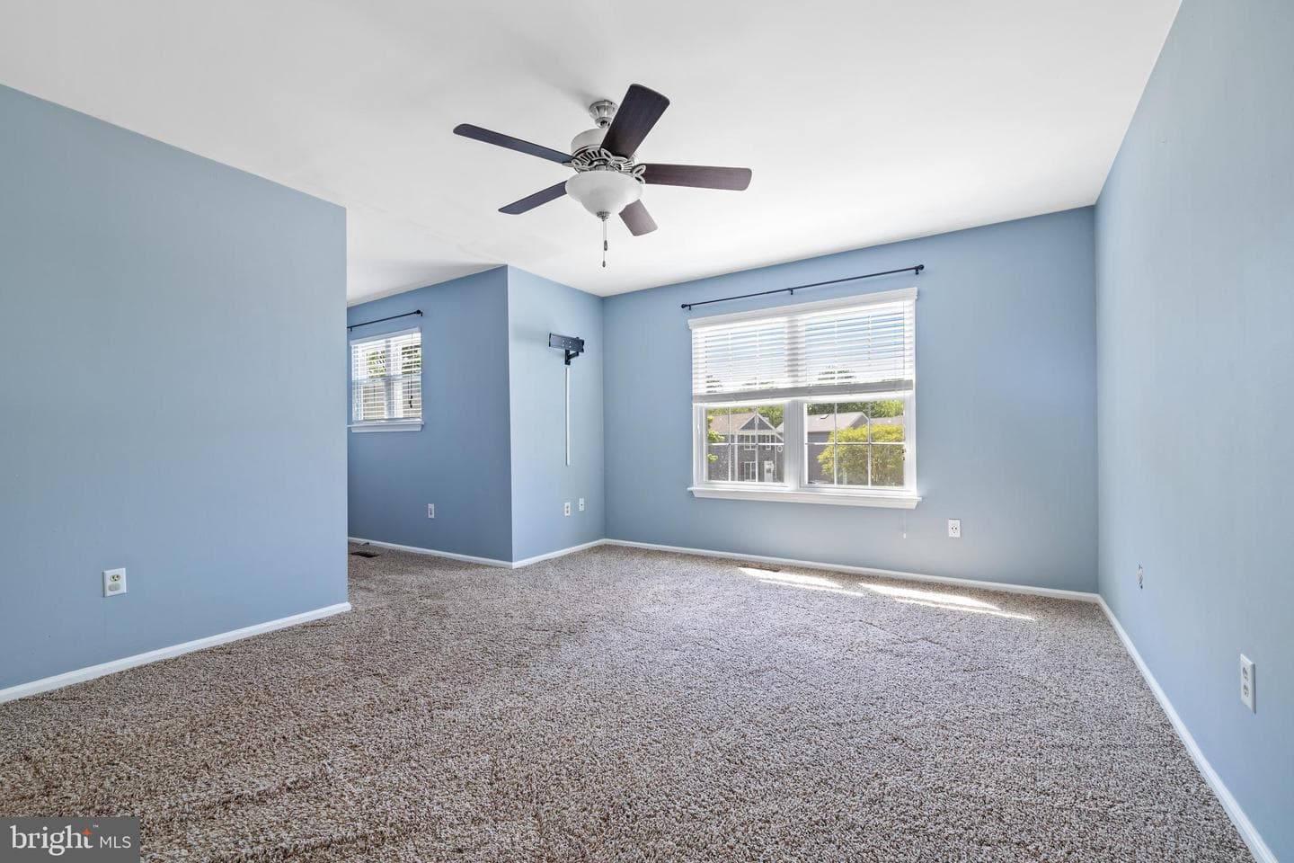 8083 Pendragon Way photo 11