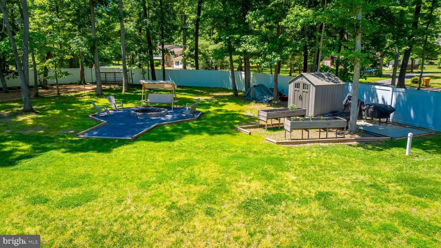 8331 Woodland Road photo 6