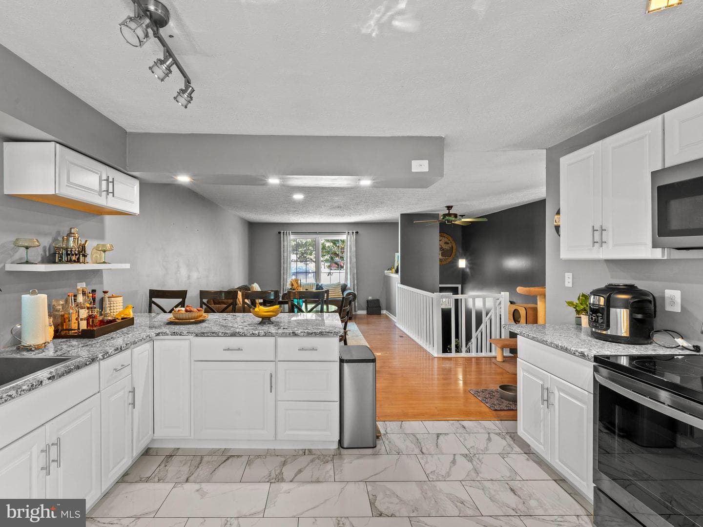 7107 Pickering Court photo 7