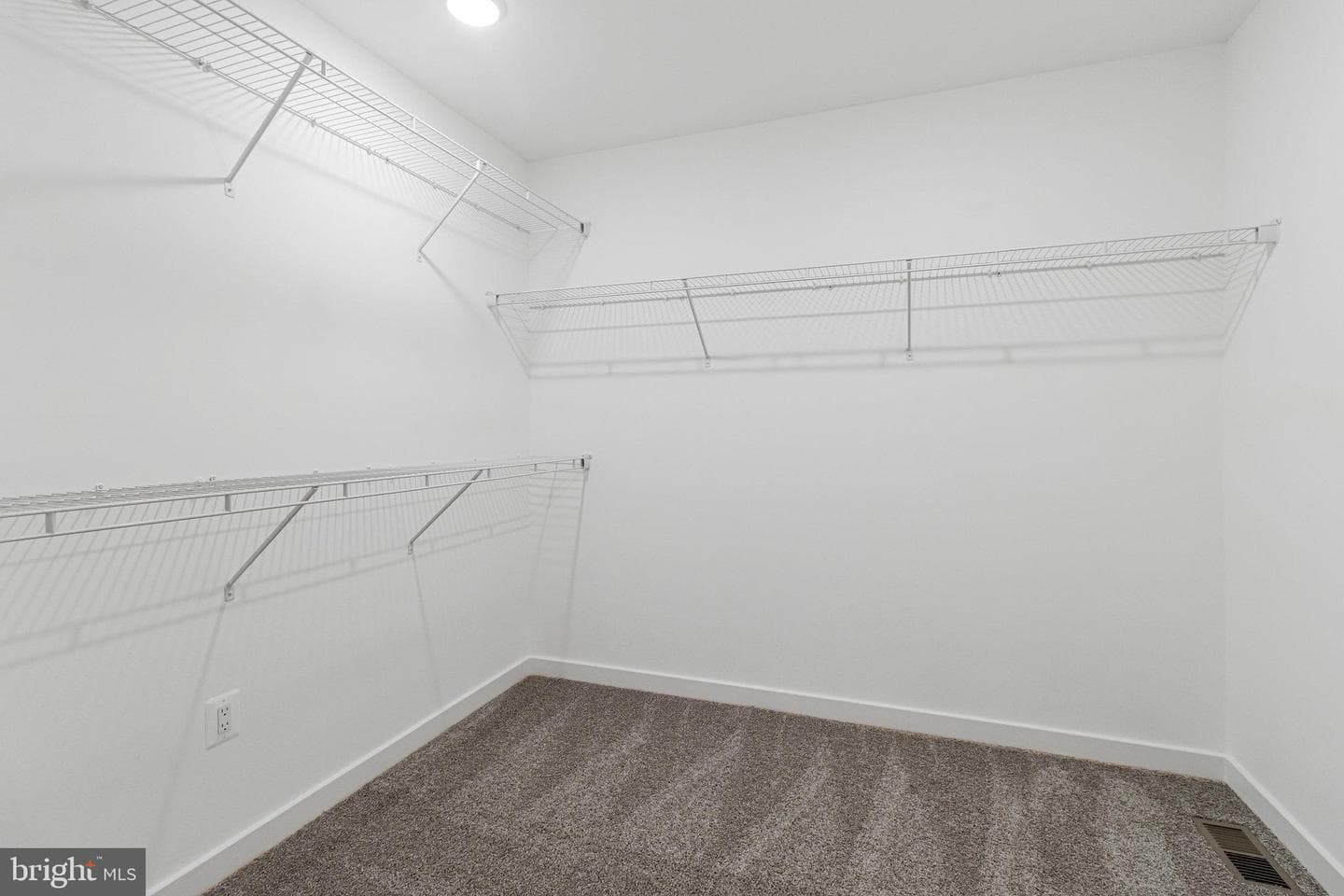 5722 Howard Drive photo 30
