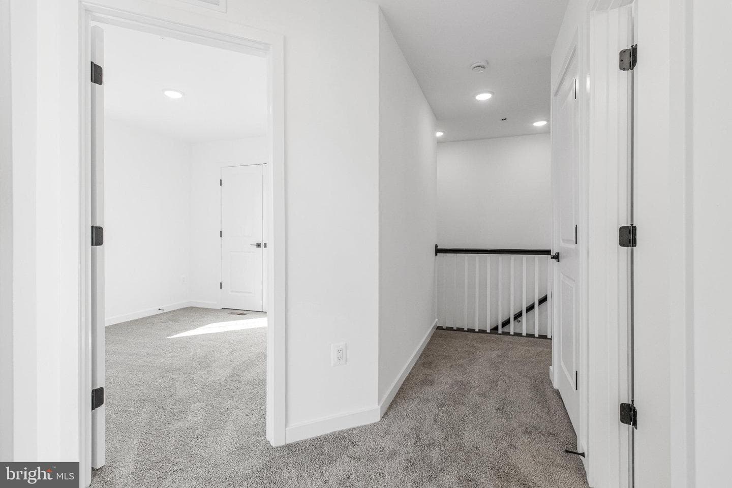 5722 Howard Drive photo 44