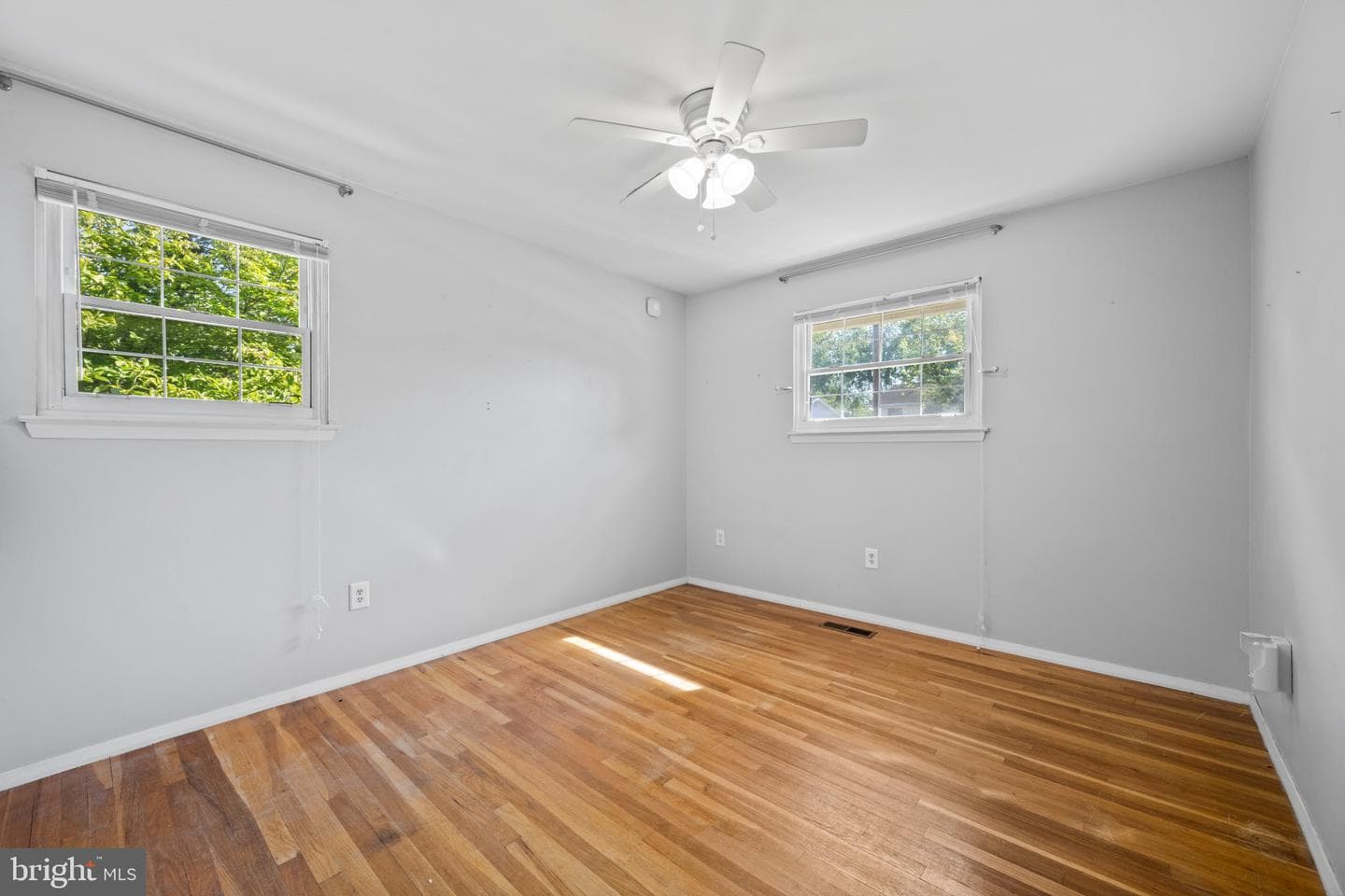 8091 Phirne Road E photo 21