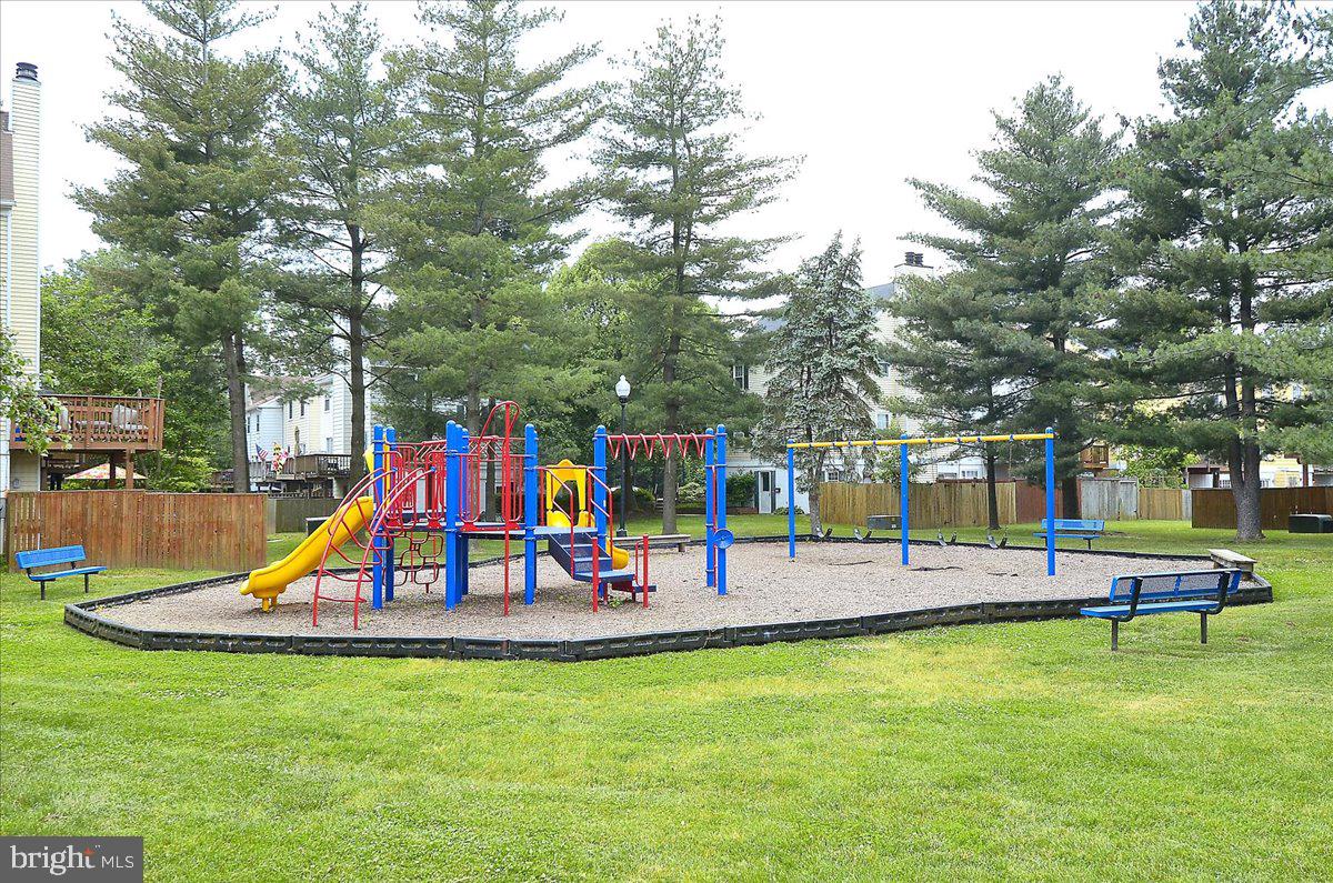 1408 Harwick Court photo 45