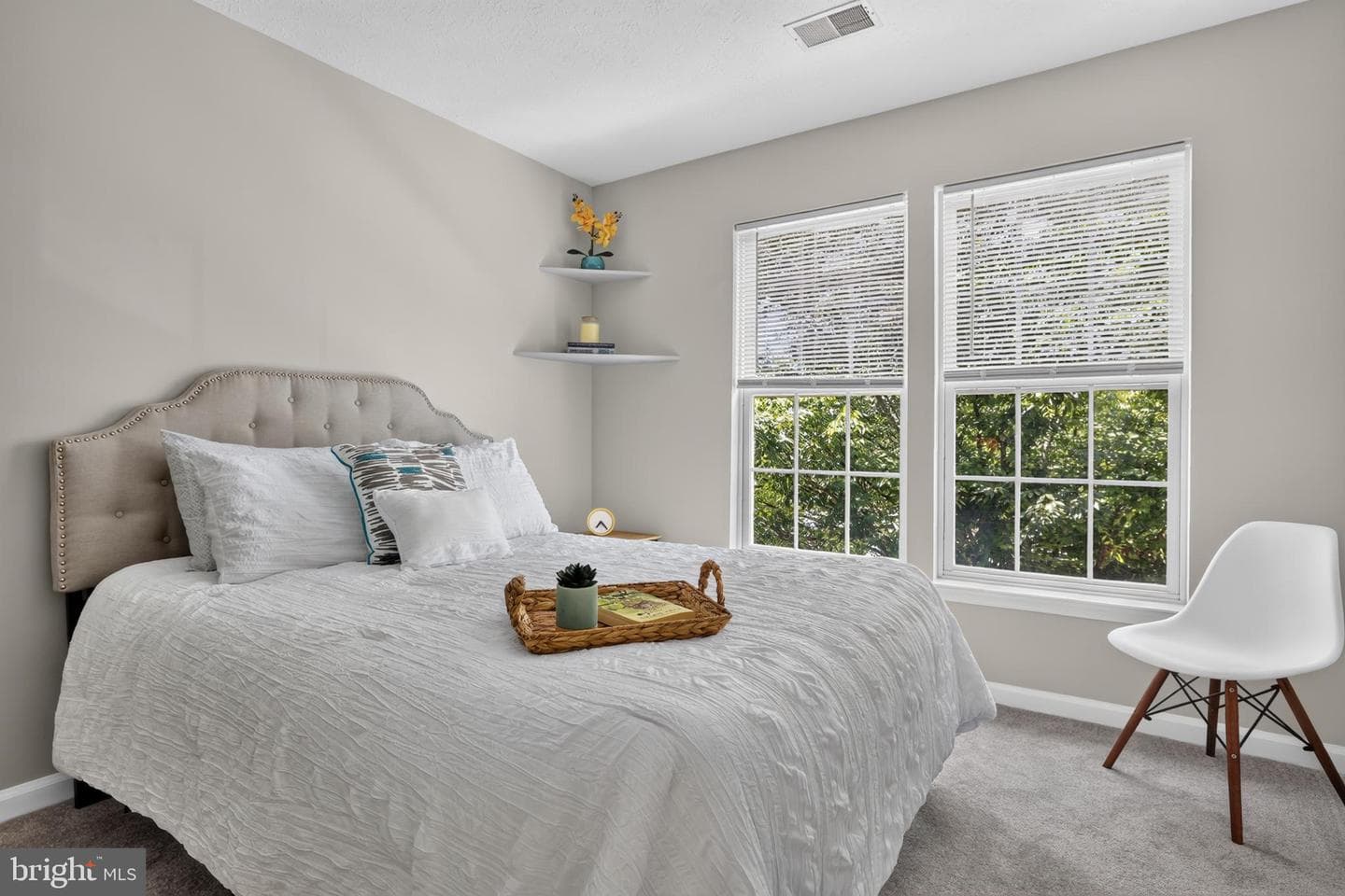 1483 Pangbourne Way photo 23