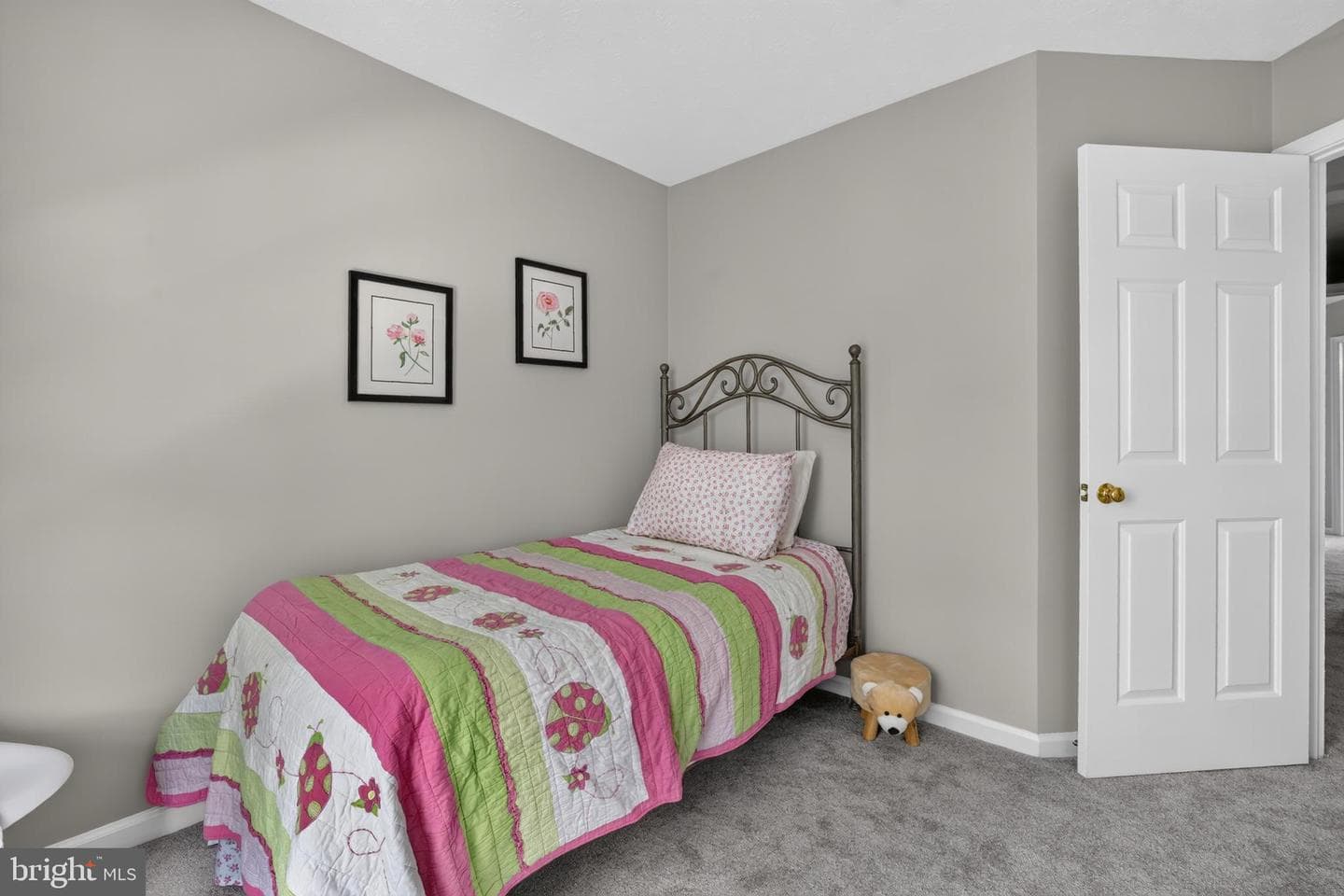 1483 Pangbourne Way photo 26