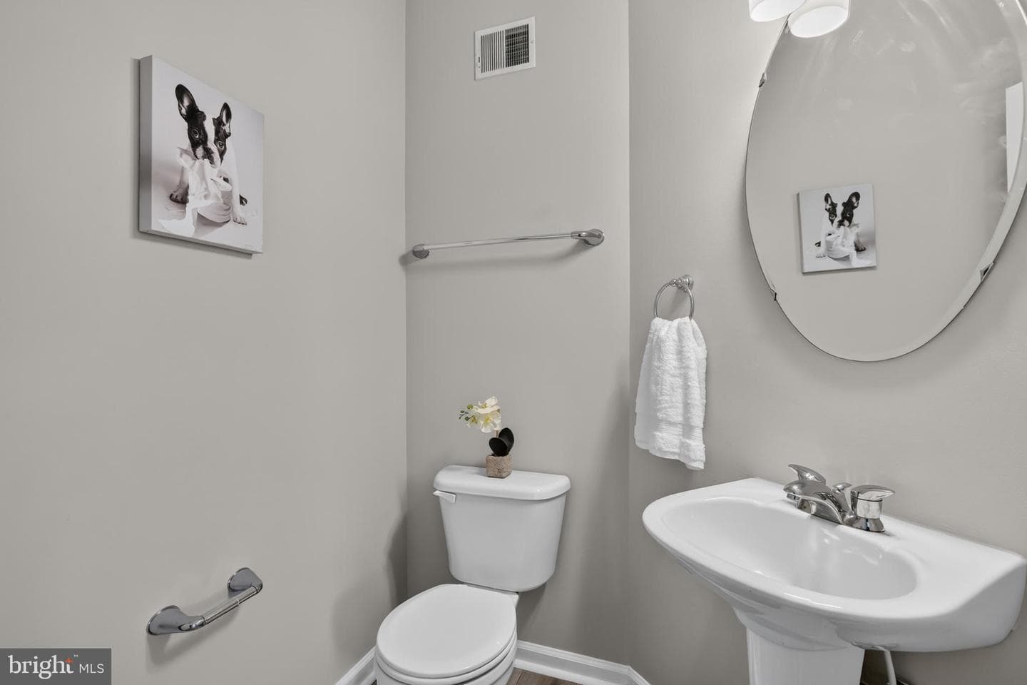 1483 Pangbourne Way photo 6