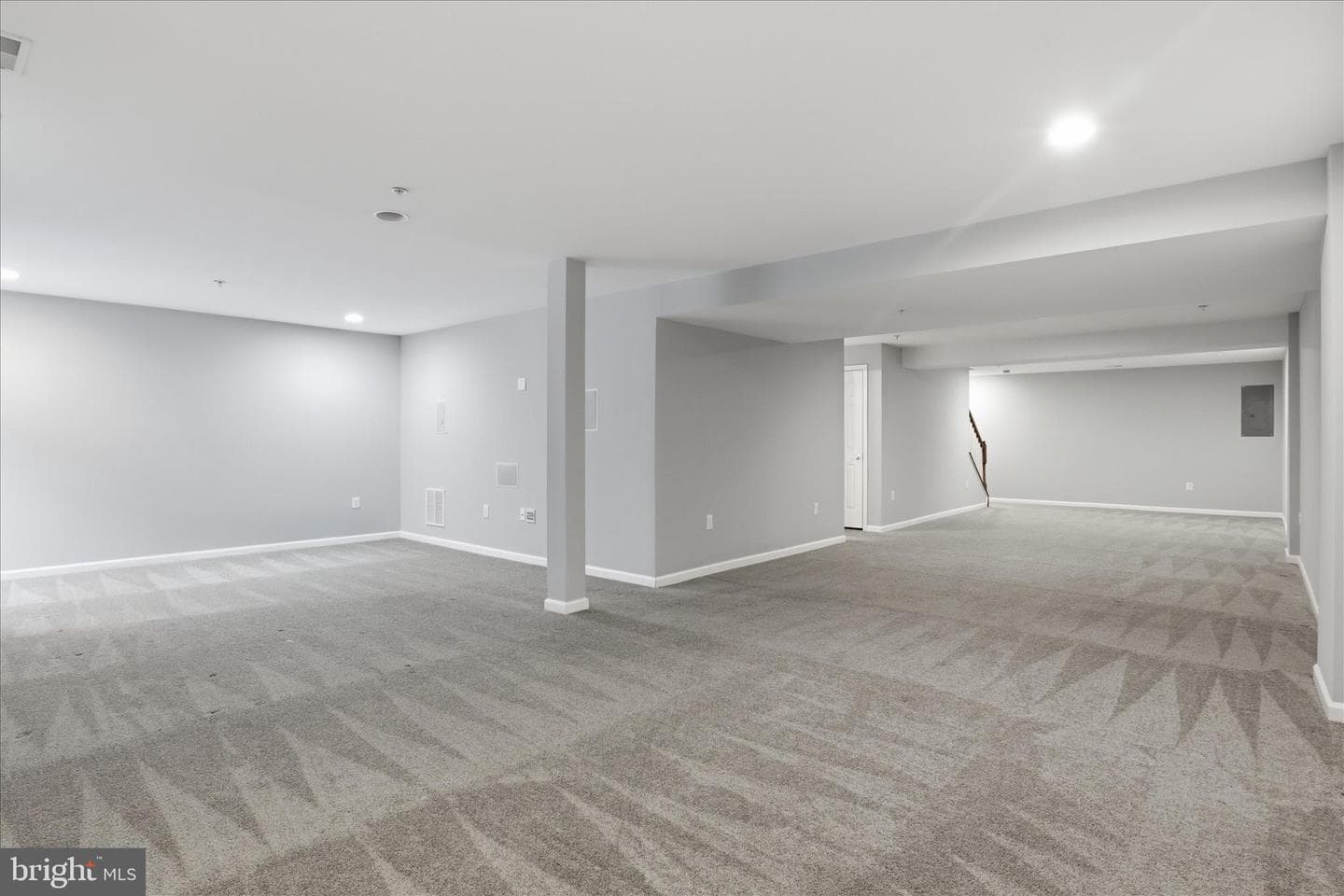 7212 Banwell Court photo 40