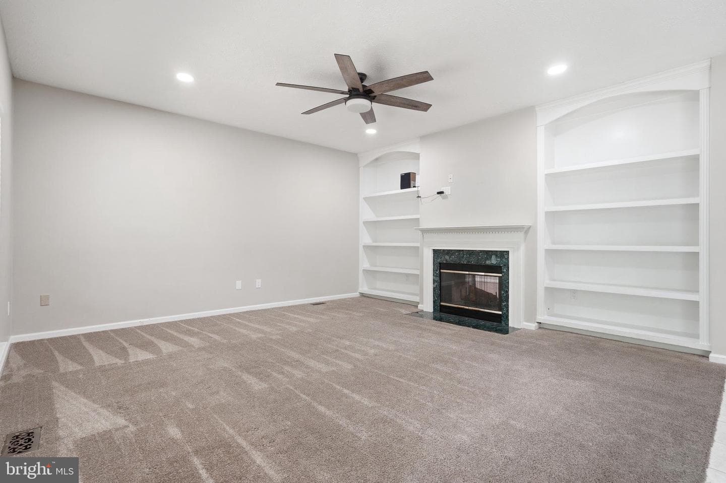 2402 Hightee Court photo 15