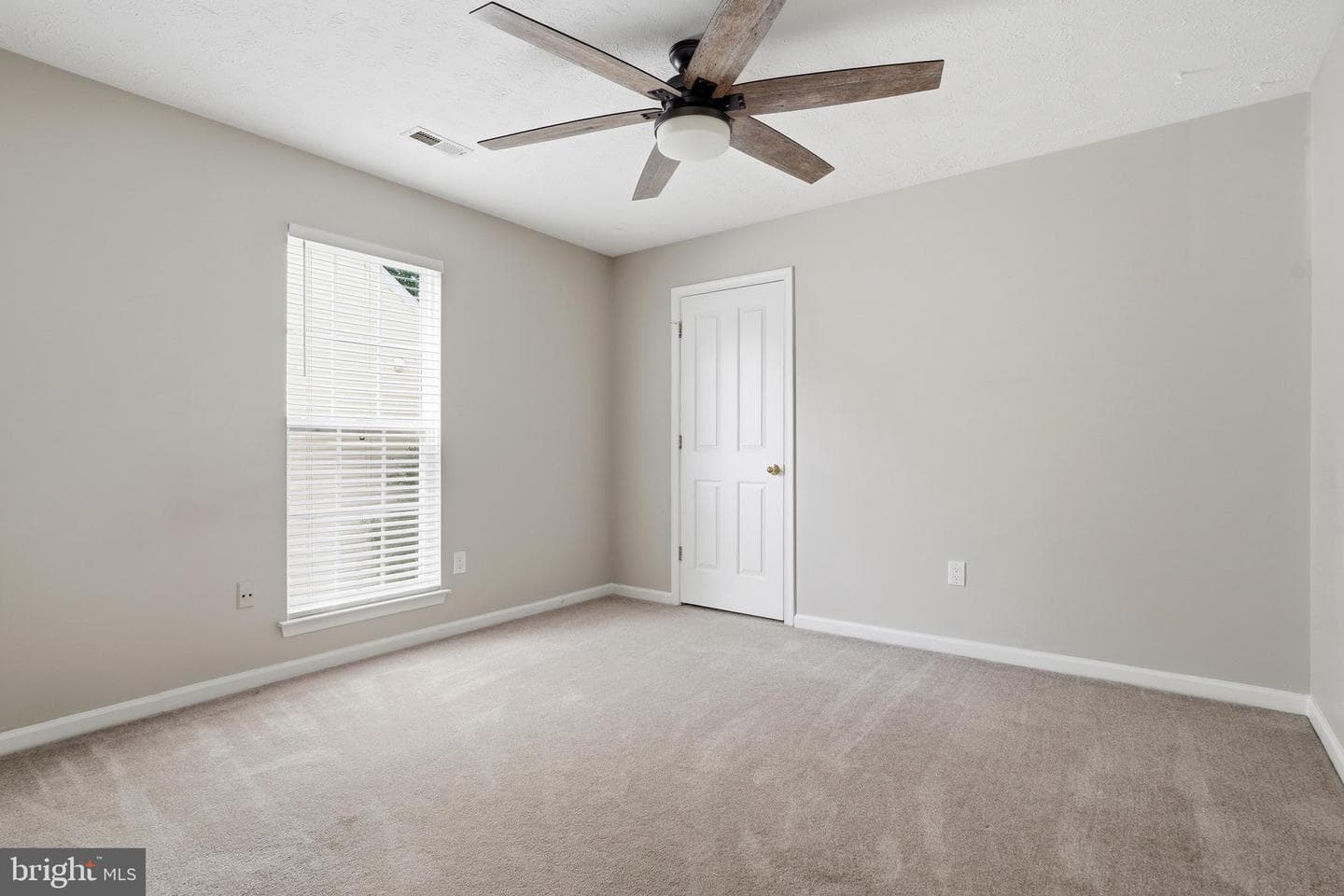 2402 Hightee Court photo 18