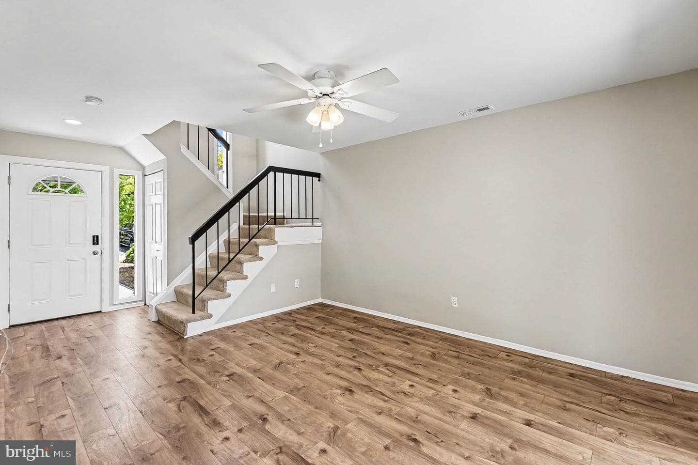 1912 Tupello Place photo 6
