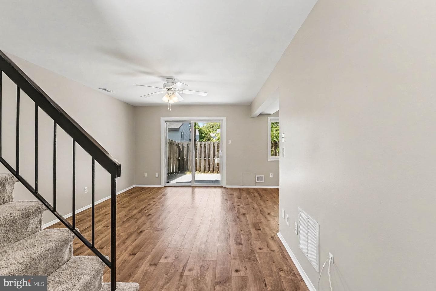 1912 Tupello Place photo 7