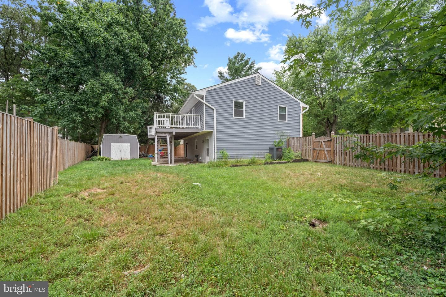 481 Eastwood Court photo 28