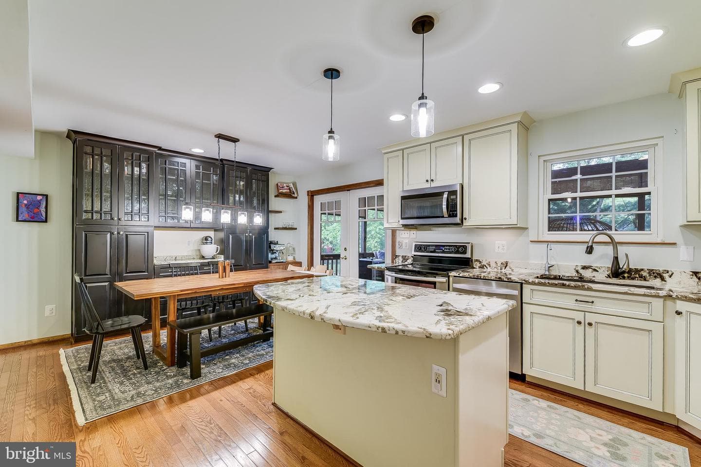 1019 Wallace Road photo 4