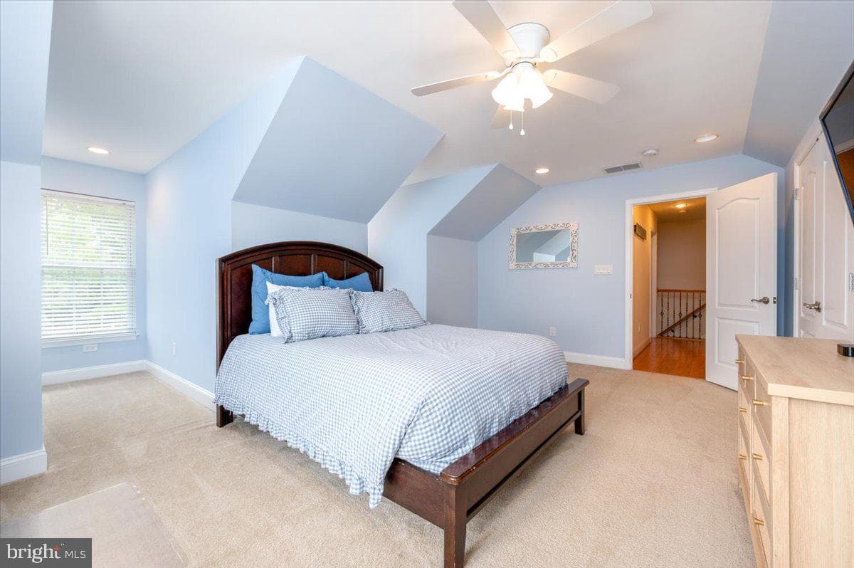 575 Knollwood Road photo 26