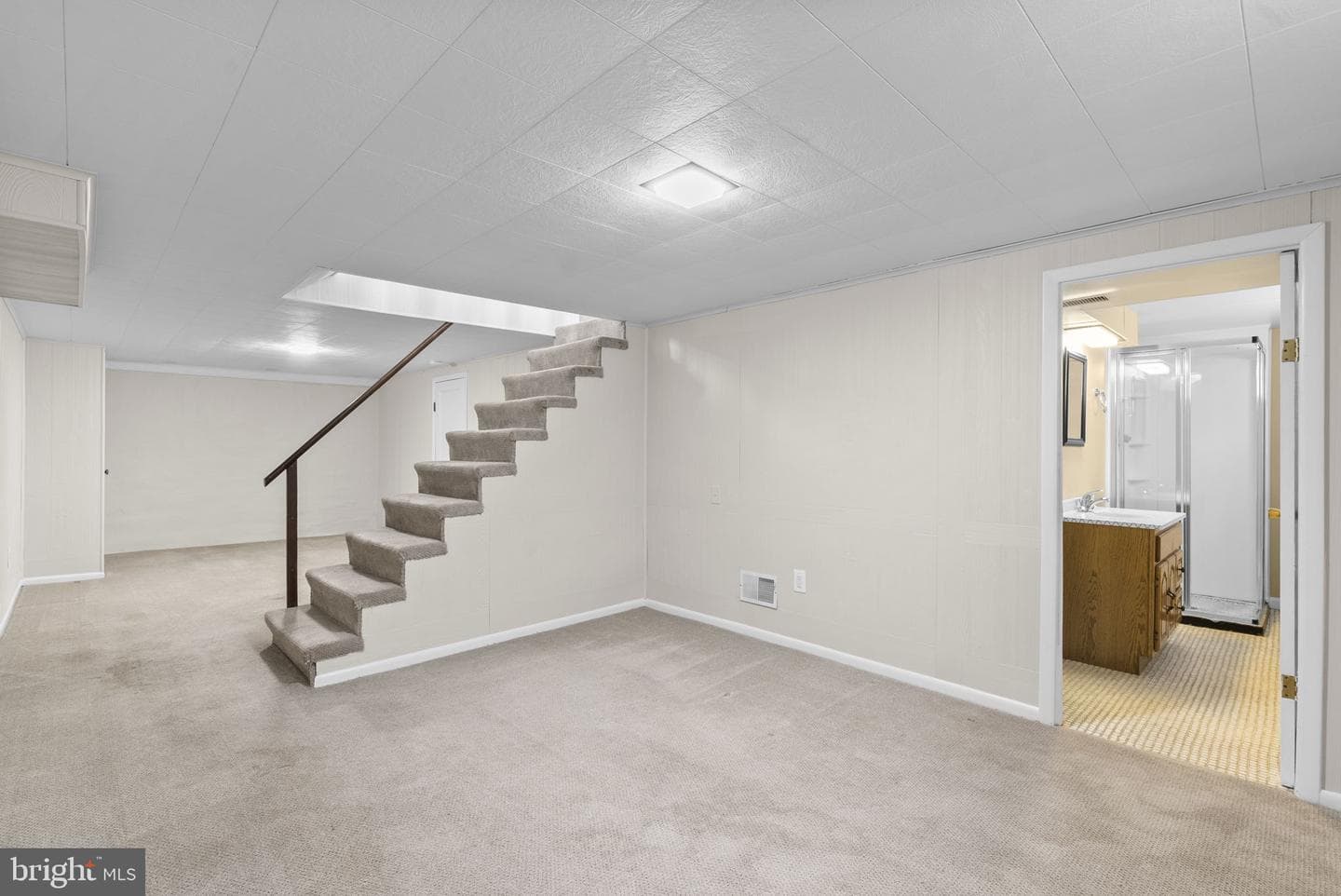 306 Vernon Avenue photo 36