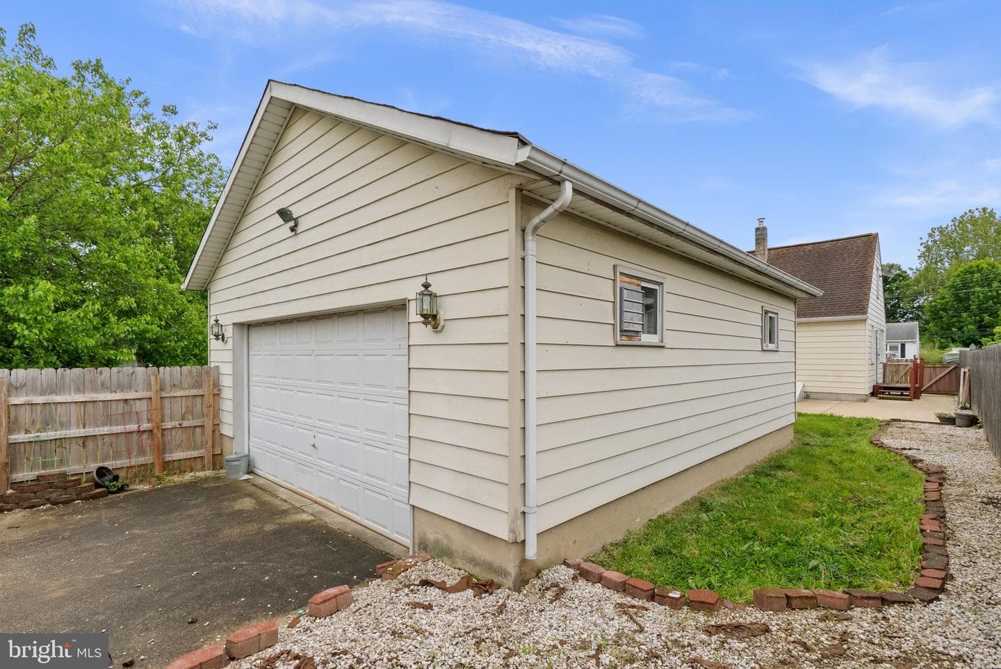 306 Vernon Avenue photo 42