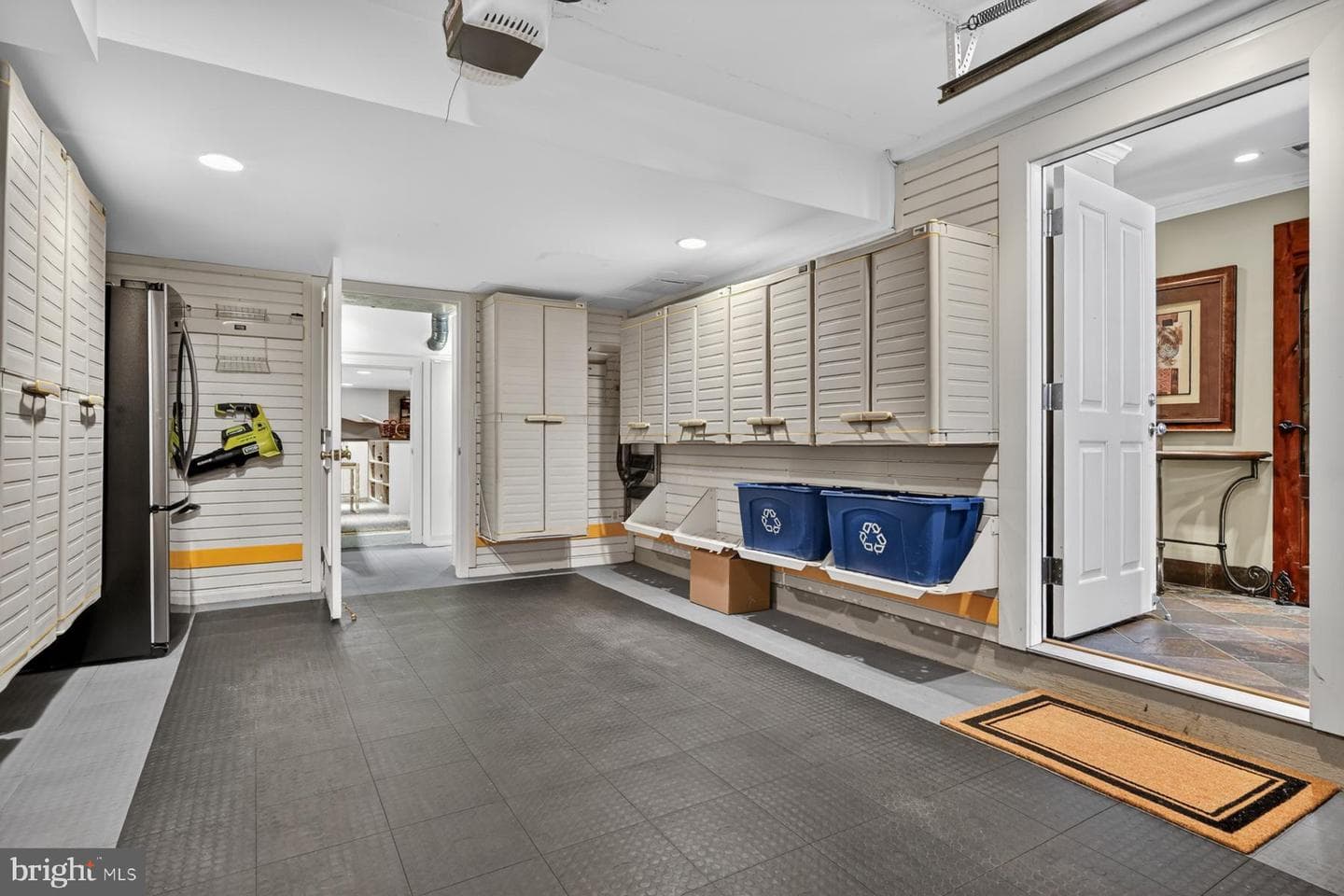 528 Moorings Circle photo 34