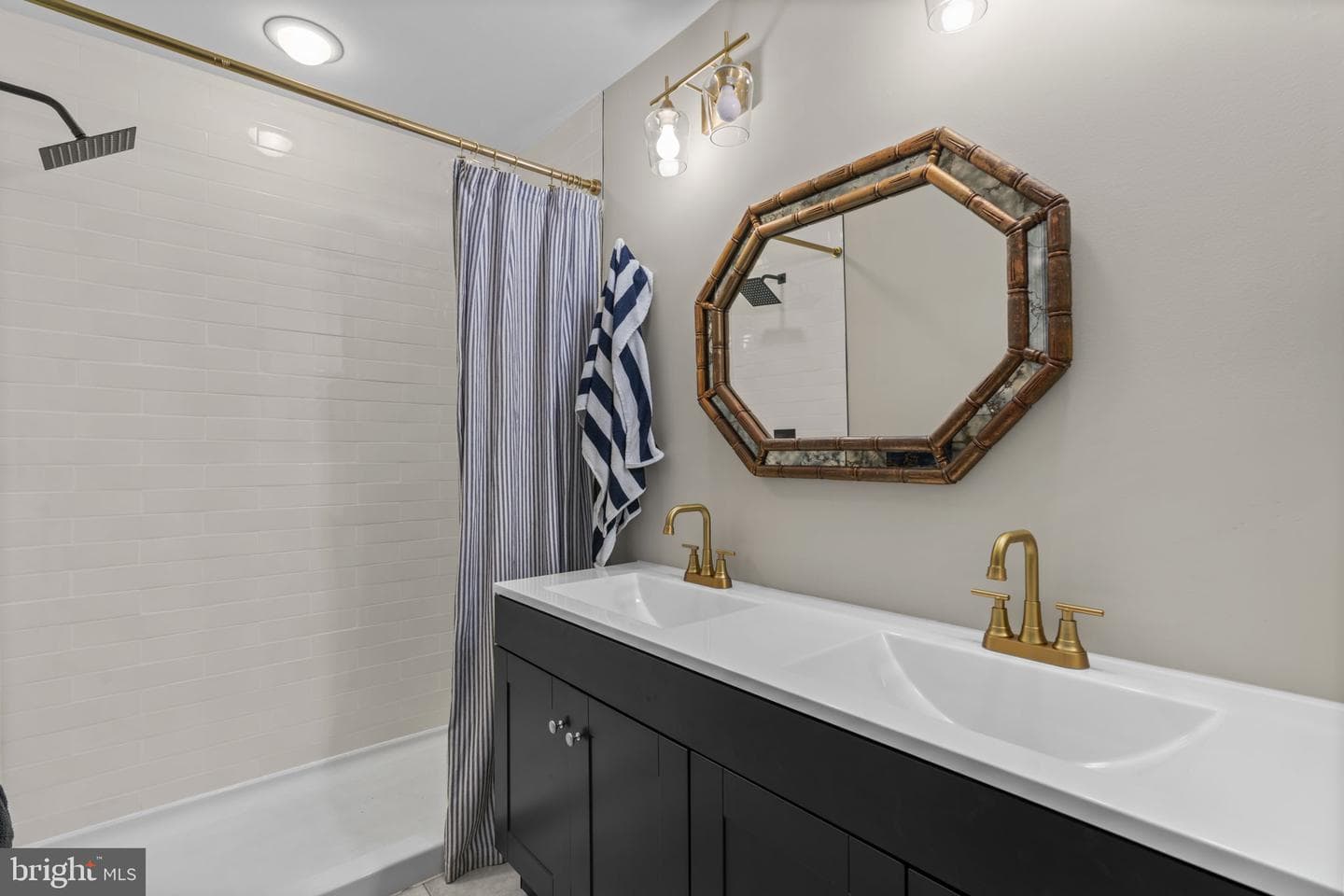 52 Sunset Drive photo 27