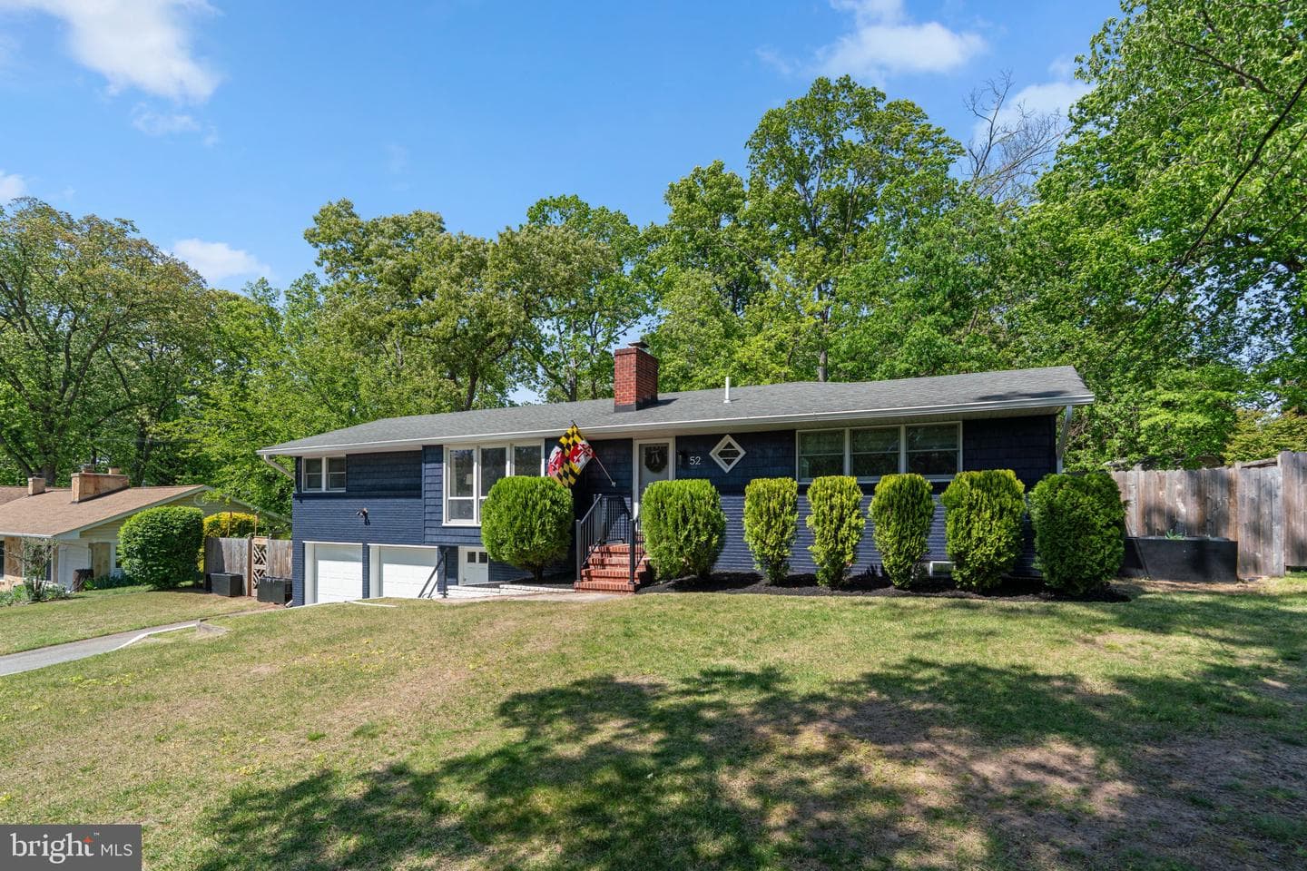 52 Sunset Drive photo 3