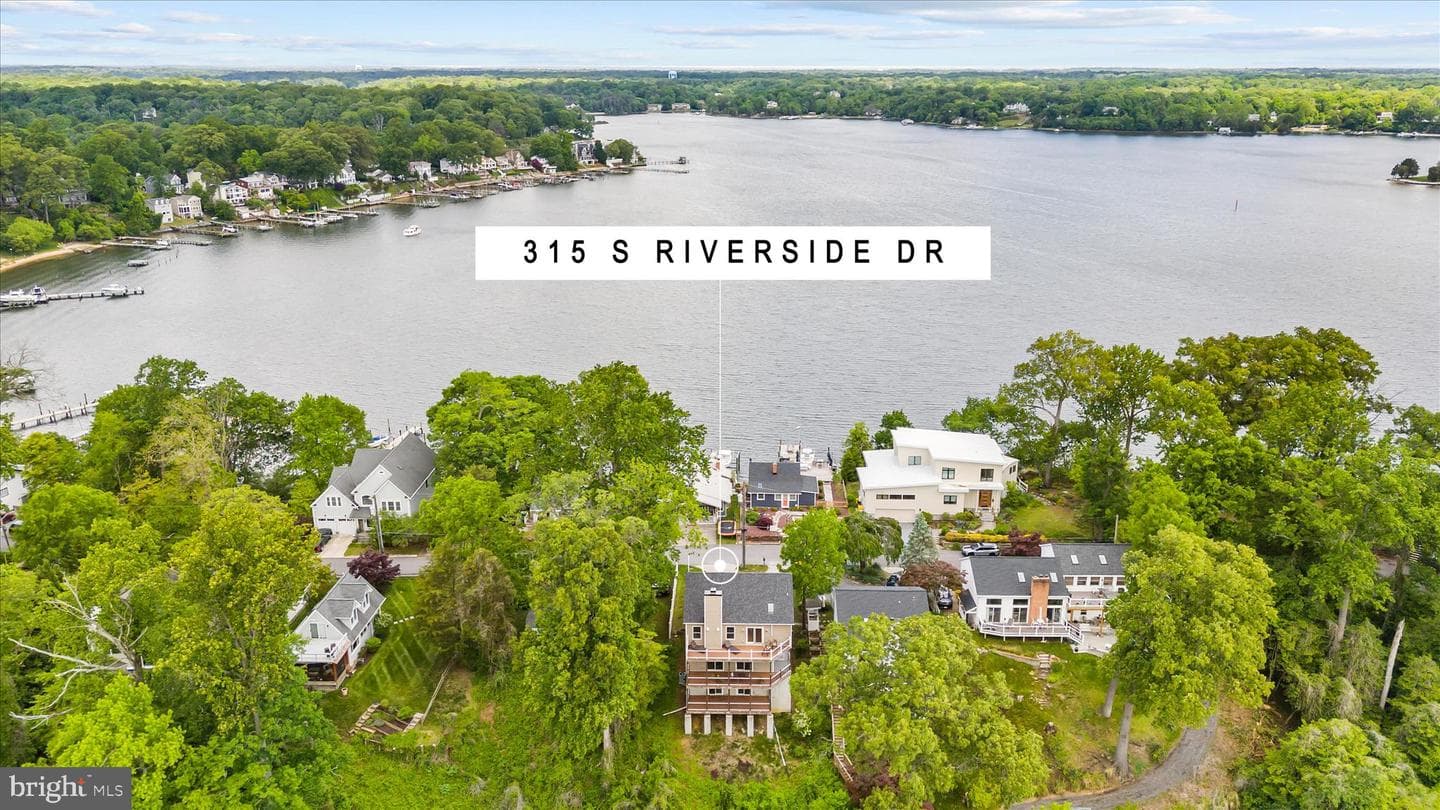 315 S Riverside Drive photo 92