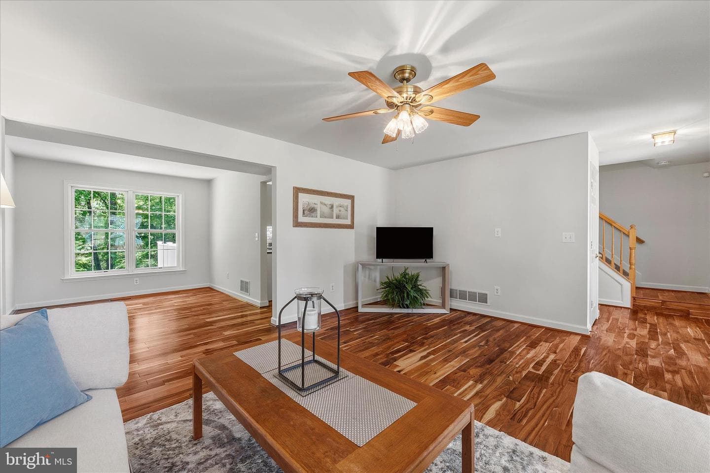 2056 Gate Drive photo 6