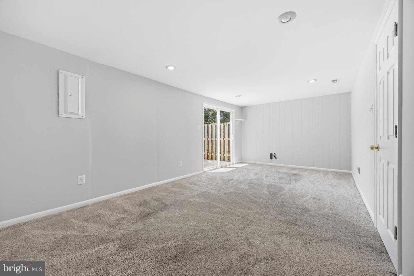 1768 Farmington Court photo 31