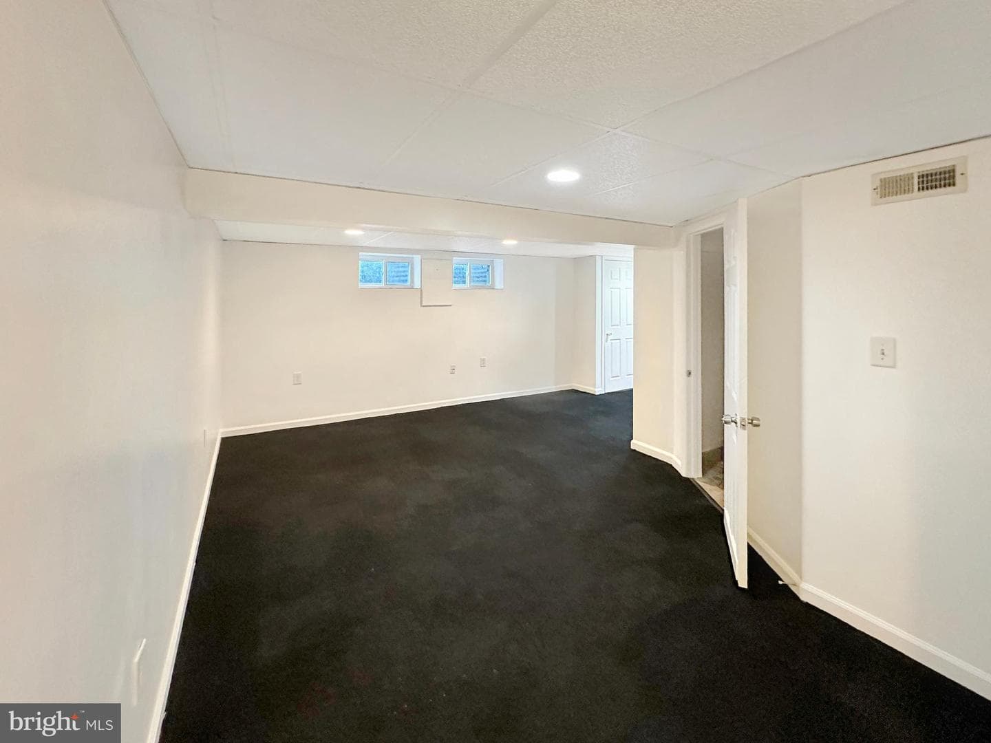 408 West Court photo 24