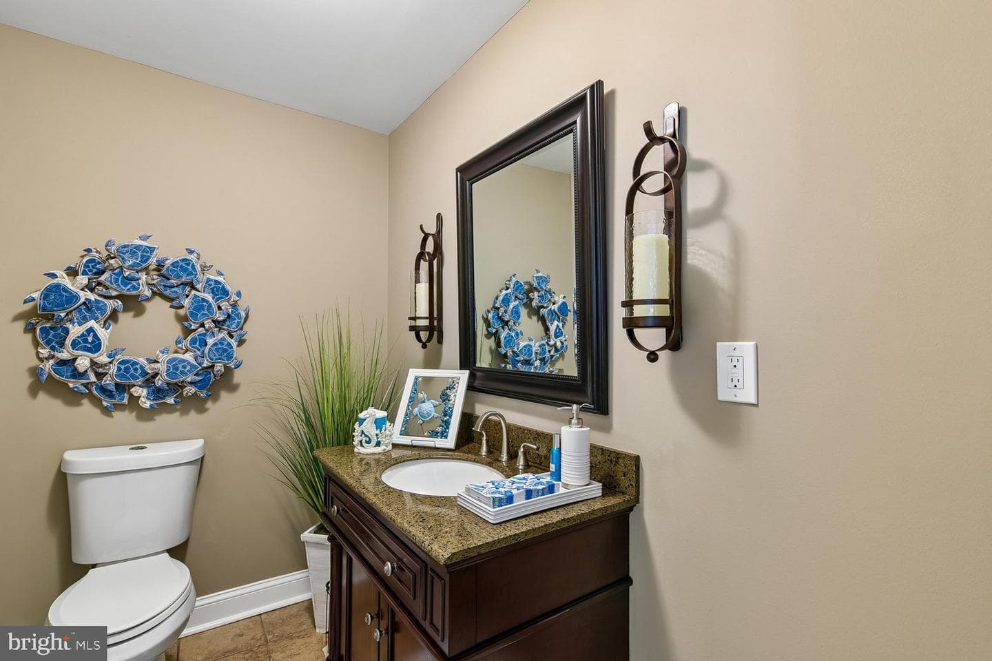 1780 Chesapeake Place photo 32