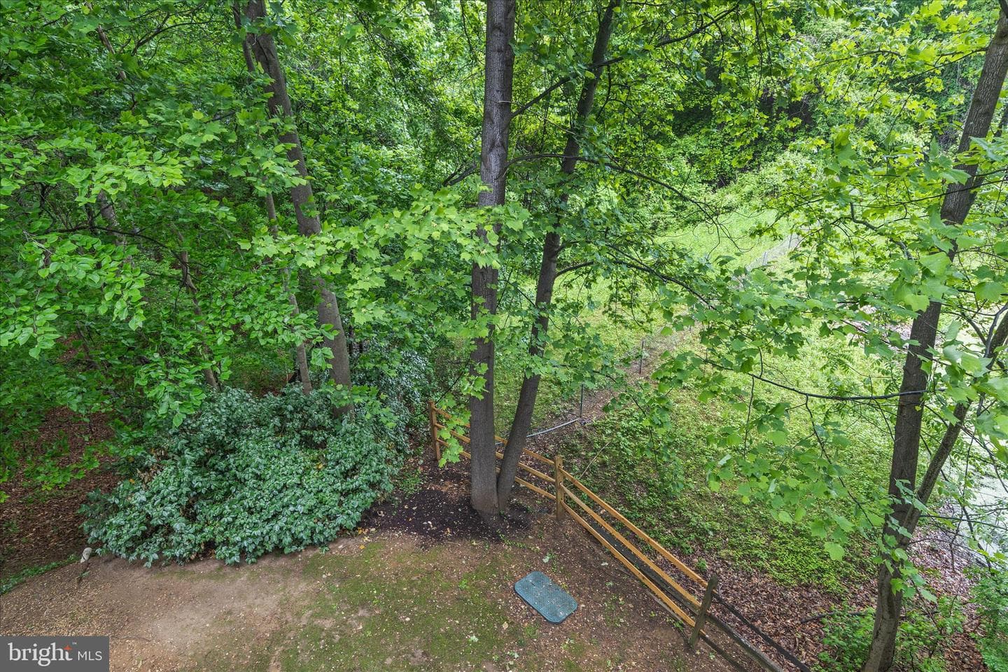 631 Admiral Drive #302 photo 27