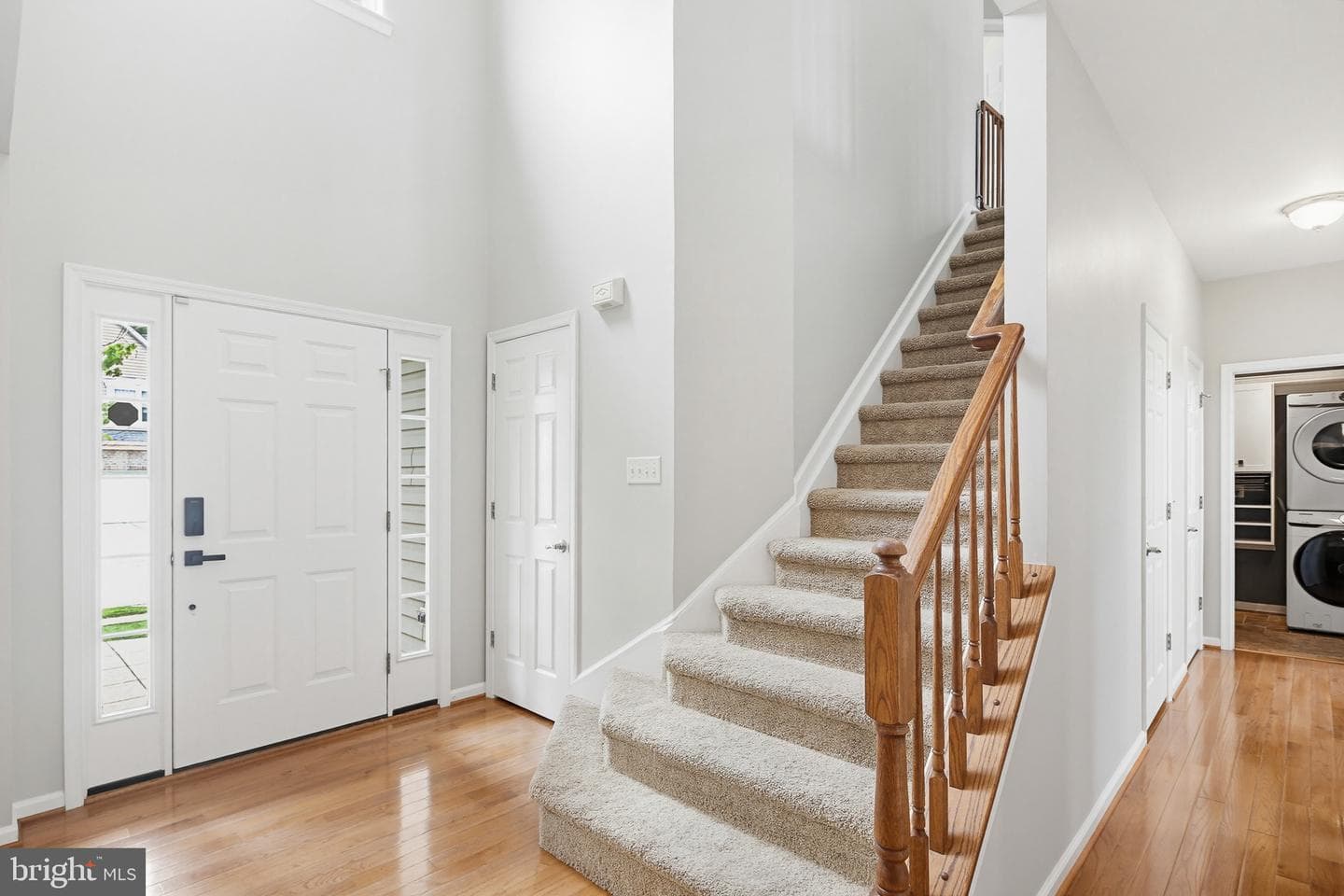 1023 Wheatfield Drive photo 4