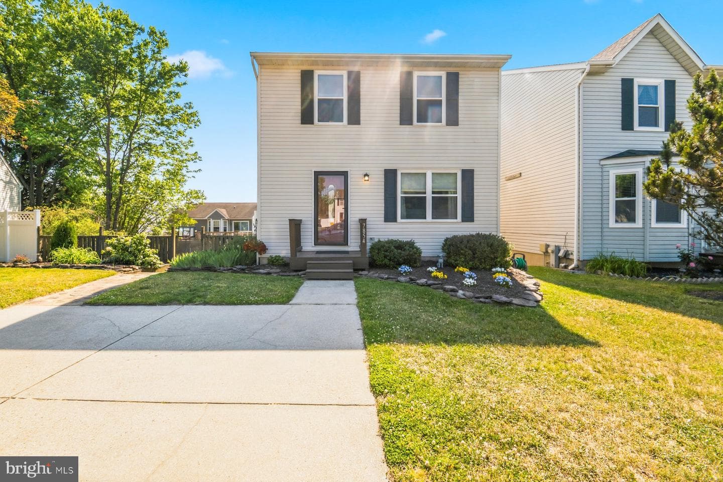 7854 Centergate Court