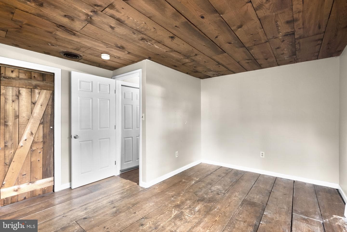 6 Bojan Court photo 42