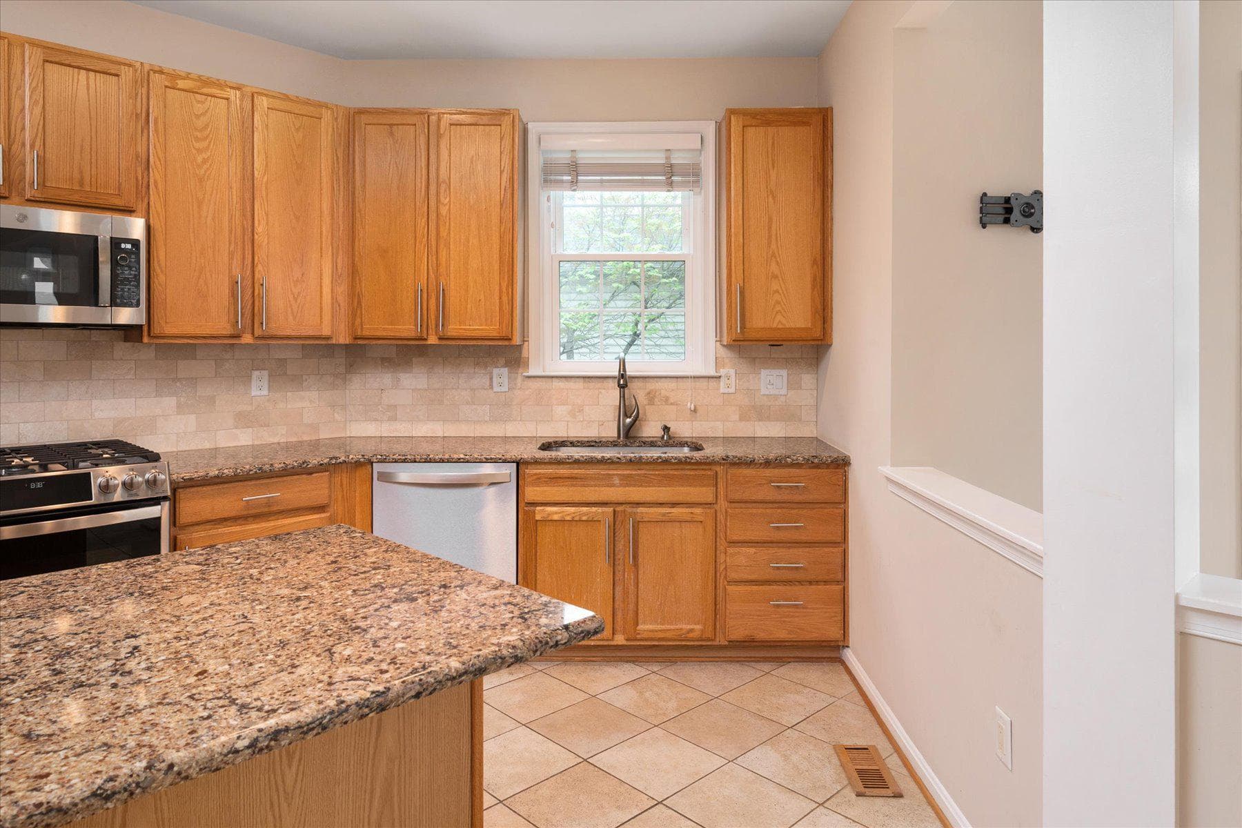 915 Echo Bay Court photo 14