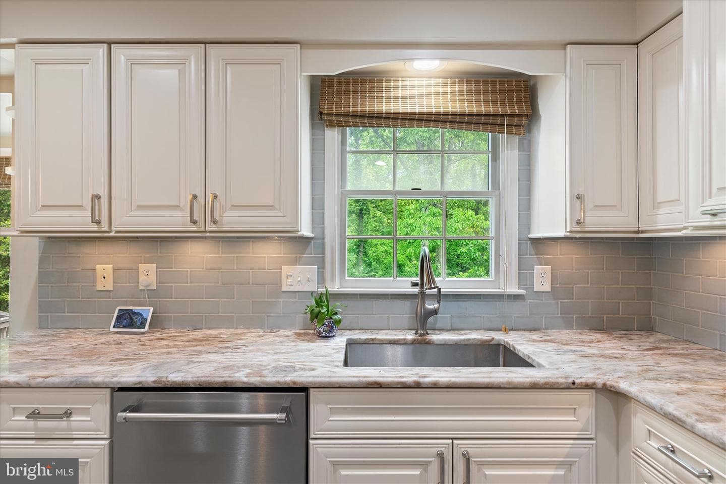 8391 Piping Rock Court photo 15