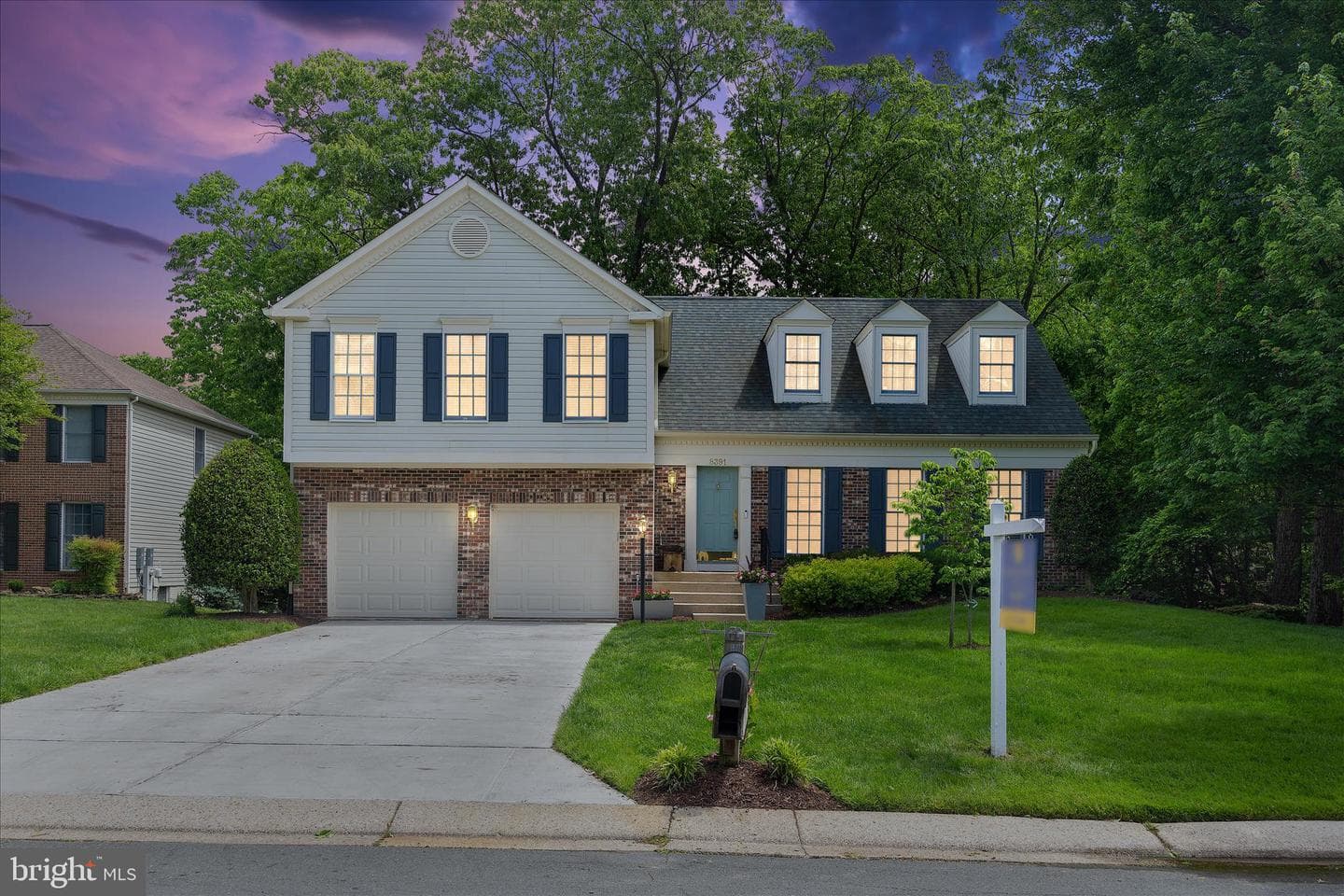 8391 Piping Rock Court photo 2