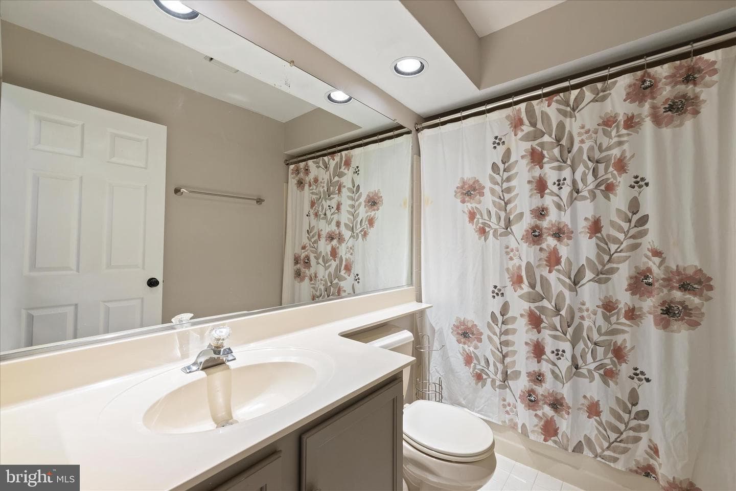 8391 Piping Rock Court photo 28